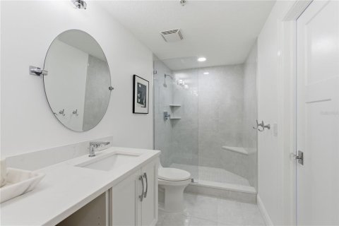 Copropriété à vendre à Sarasota, Floride: 2 chambres, 122.91 m2 № 2214716 - photo 28