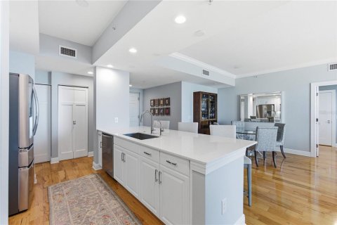 Copropriété à vendre à Sarasota, Floride: 2 chambres, 122.91 m2 № 2214716 - photo 18