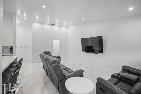 Casa en venta en Miami, Florida, 4 dormitorios, 202.16 m2 № 2007609 - foto 19