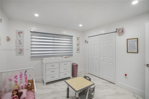 Casa en venta en Miami, Florida, 4 dormitorios, 202.16 m2 № 2007609 - foto 29