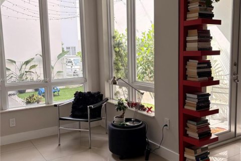 Touwnhouse à louer à Doral, Floride: 3 chambres, 177.26 m2 № 2024117 - photo 10