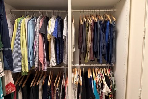 Touwnhouse à louer à Doral, Floride: 3 chambres, 177.26 m2 № 2024117 - photo 25