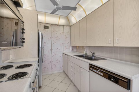 Купить кондоминиум в Бока-Ратон, Флорида 5 комнат, 79.99м2, № 2084771 - фото 19