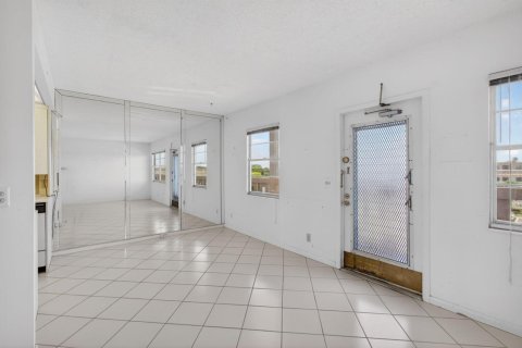 Купить кондоминиум в Бока-Ратон, Флорида 5 комнат, 79.99м2, № 2084771 - фото 15