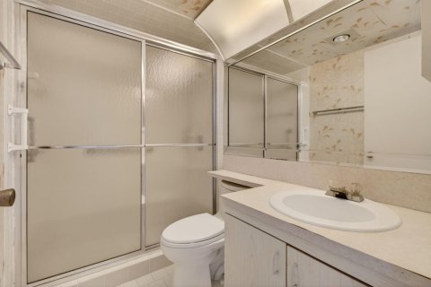 Купить кондоминиум в Бока-Ратон, Флорида 5 комнат, 79.99м2, № 2084771 - фото 24