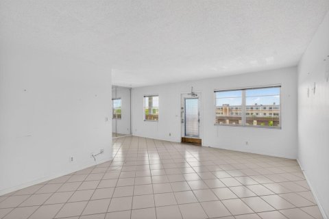 Купить кондоминиум в Бока-Ратон, Флорида 5 комнат, 79.99м2, № 2084771 - фото 14