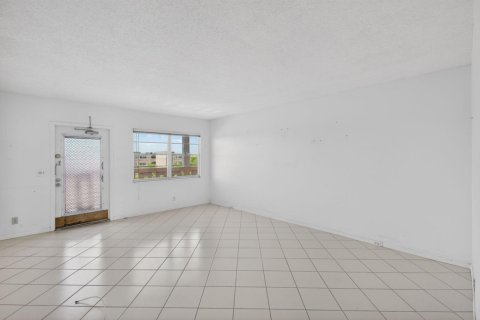 Купить кондоминиум в Бока-Ратон, Флорида 5 комнат, 79.99м2, № 2084771 - фото 12