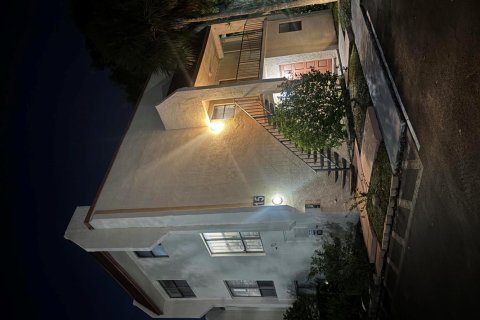 Copropriété à vendre à Plantation, Floride: 3 chambres, 150.5 m2 № 2431315 - photo 3