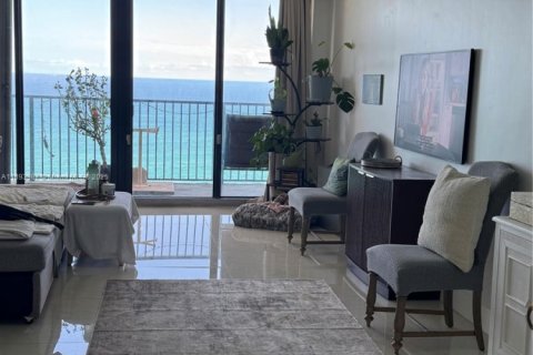 Снять в аренду кондоминиум в Холливуд, Флорида 1 спальня, 91.04м2, № 1946048 - фото 11