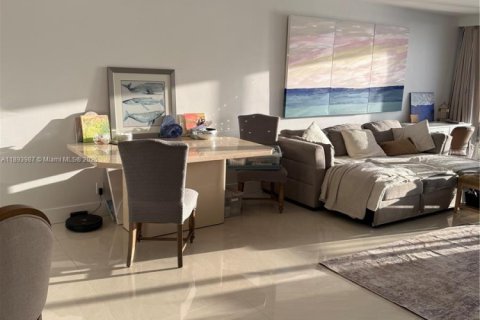 Снять в аренду кондоминиум в Холливуд, Флорида 1 спальня, 91.04м2, № 1946048 - фото 25