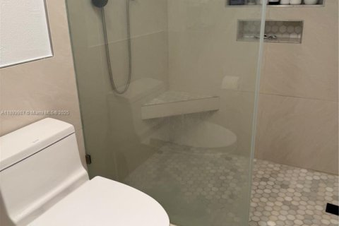 Снять в аренду кондоминиум в Холливуд, Флорида 1 спальня, 91.04м2, № 1946048 - фото 10