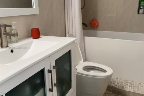 Снять в аренду кондоминиум в Холливуд, Флорида 1 спальня, 91.04м2, № 1946048 - фото 7