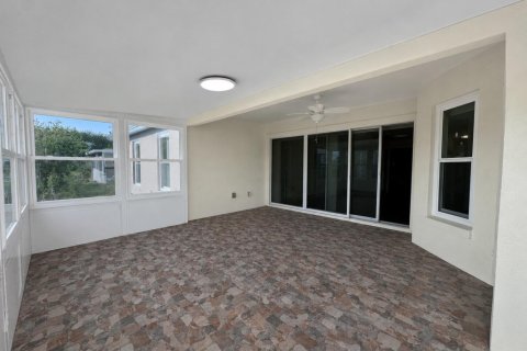 House in Ocala, Florida 2 bedrooms, 139.35 sq.m. № 2146440 - photo 24