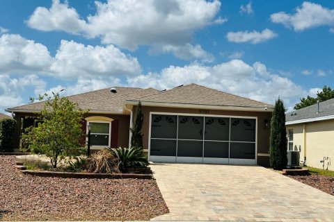 House in Ocala, Florida 2 bedrooms, 139.35 sq.m. № 2146440