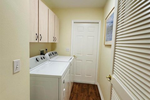 House in Ocala, Florida 2 bedrooms, 139.35 sq.m. № 2146440 - photo 25