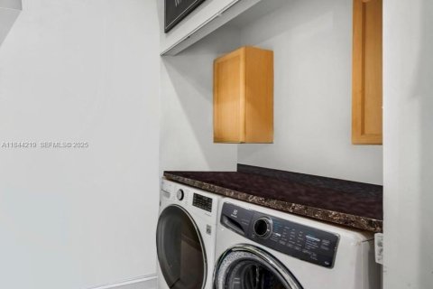 Купить виллу или дом в Хайалиа, Флорида 2 спальни, 126.07м2, № 2042313 - фото 9