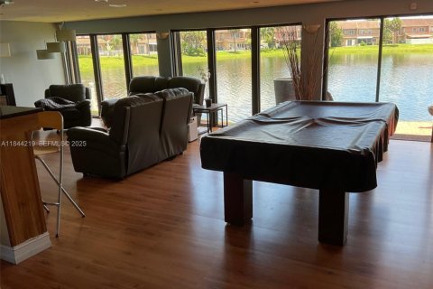 Купить виллу или дом в Хайалиа, Флорида 2 спальни, 126.07м2, № 2042313 - фото 18