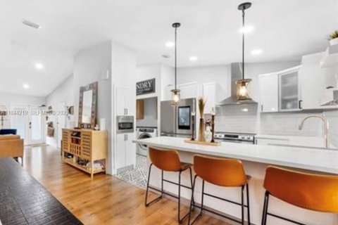 Купить виллу или дом в Хайалиа, Флорида 2 спальни, 126.07м2, № 2042313 - фото 8