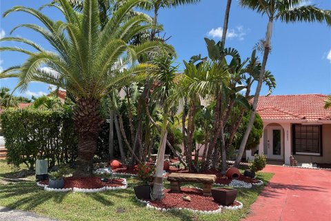 Купить виллу или дом в Хайалиа, Флорида 2 спальни, 126.07м2, № 2042313 - фото 3