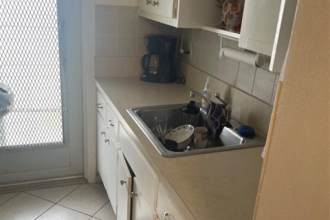 Condominio en venta en Pompano Beach, Florida, 2 dormitorios, 70.61 m2 № 1863785 - foto 15