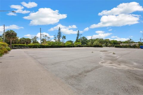 Commercial property in St. Lucie, Florida № 1770408 - photo 28