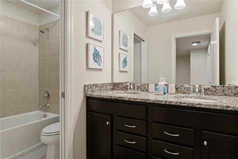 Touwnhouse à vendre à Kissimmee, Floride: 5 chambres, 210.24 m2 № 2406323 - photo 23