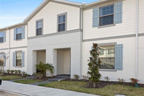 Touwnhouse à vendre à Kissimmee, Floride: 5 chambres, 210.24 m2 № 2406323 - photo 2