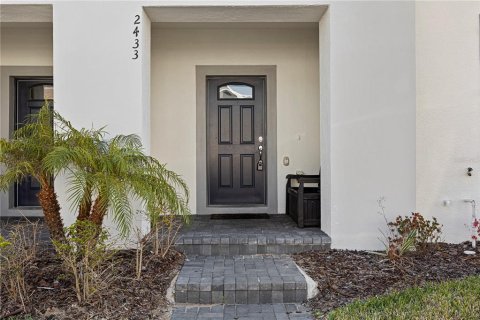 Touwnhouse à vendre à Kissimmee, Floride: 5 chambres, 210.24 m2 № 2406323 - photo 3