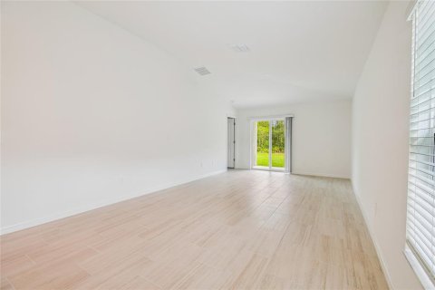 House in ANGELINE in Land O' Lakes, Florida 3 bedrooms, 134.8 sq.m. № 1876014 - photo 14