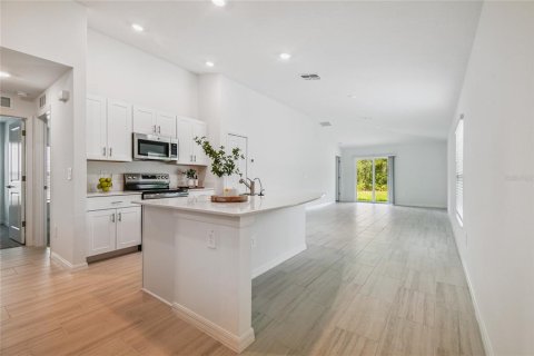 House in ANGELINE in Land O' Lakes, Florida 3 bedrooms, 134.8 sq.m. № 1876014 - photo 7