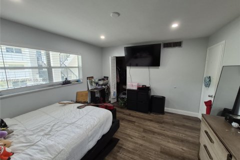 Condominio en venta en Lauderhill, Florida, 2 dormitorios, 111.48 m2 № 2006362 - foto 6