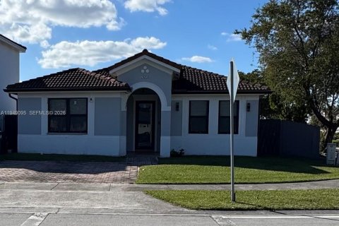 Снять в аренду виллу или дом в Хомстед, Флорида 3 спальни, 149.85м2, № 2004876 - фото 3