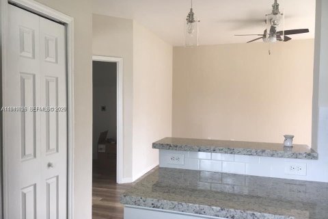 Снять в аренду виллу или дом в Хомстед, Флорида 3 спальни, 149.85м2, № 2004876 - фото 11