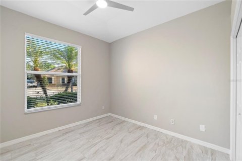 House in Apopka, Florida 4 bedrooms, 245.45 sq.m. № 1665788 - photo 28