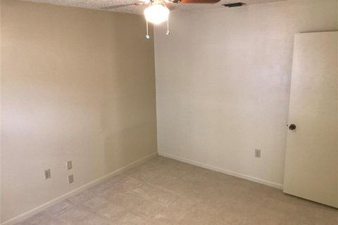 Apartamento en alquiler en Bradenton, Florida, 2 dormitorios, 75.25 m2 № 2198305 - foto 11