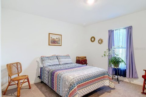 House in Palm Coast, Florida 4 bedrooms, 198.25 sq.m. № 2302540 - photo 21