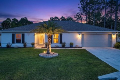 House in Palm Coast, Florida 4 bedrooms, 198.25 sq.m. № 2302540