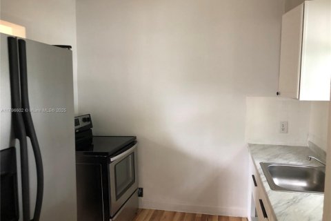 Купить виллу или дом в Майами, Флорида 4 спальни, 108.42м2, № 1776240 - фото 6