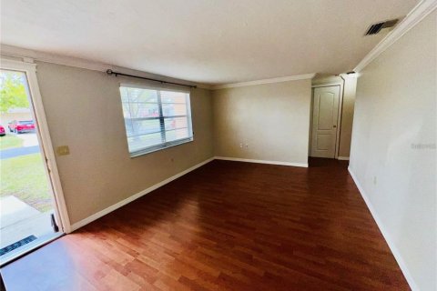 House in Palm Harbor, Florida 2 bedrooms, 100.71 sq.m. № 1900946 - photo 19