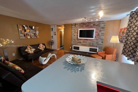 Copropriété à vendre à Miami Beach, Floride: 1 chambre, 57.13 m2 № 1974608 - photo 7