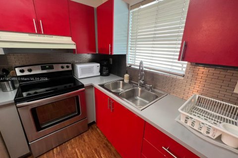 Copropriété à vendre à Miami Beach, Floride: 1 chambre, 57.13 m2 № 1974608 - photo 5