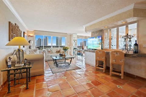 Купить кондоминиум в Авентура, Флорида 3 спальни, 157.38м2, № 1999689 - фото 12