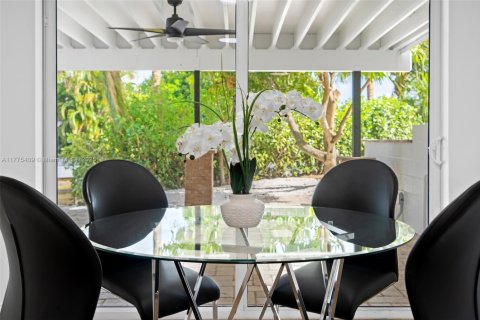 House in Fort Lauderdale, Florida 3 bedrooms, 146.04 sq.m. № 1964183 - photo 10