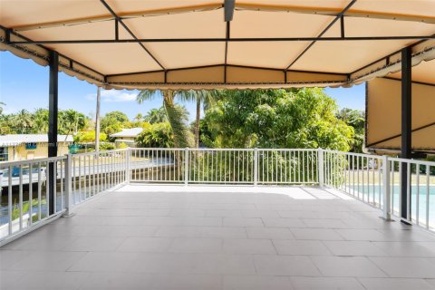 House in Fort Lauderdale, Florida 3 bedrooms, 146.04 sq.m. № 1964183 - photo 18