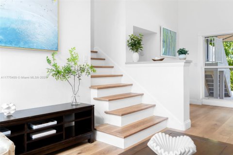 House in Fort Lauderdale, Florida 3 bedrooms, 146.04 sq.m. № 1964183 - photo 4