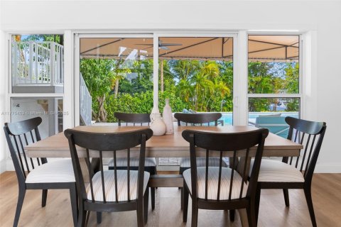 House in Fort Lauderdale, Florida 3 bedrooms, 146.04 sq.m. № 1964183 - photo 6