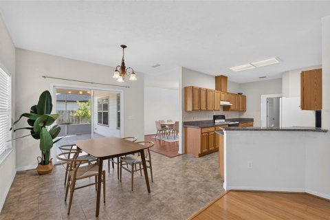 House in Gainesville, Florida 4 bedrooms, 208.66 sq.m. № 2092163 - photo 18