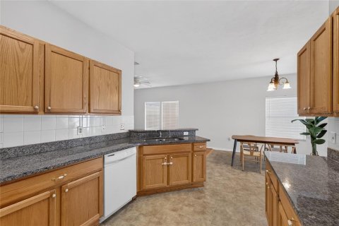 House in Gainesville, Florida 4 bedrooms, 208.66 sq.m. № 2092163 - photo 28