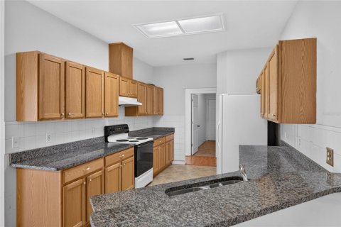 House in Gainesville, Florida 4 bedrooms, 208.66 sq.m. № 2092163 - photo 25