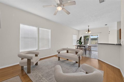 House in Gainesville, Florida 4 bedrooms, 208.66 sq.m. № 2092163 - photo 23